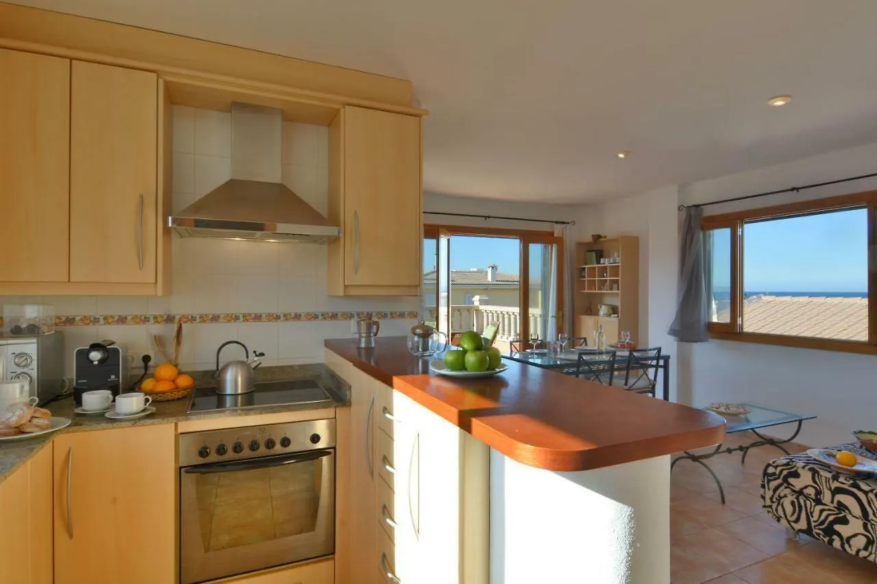 Sea Side Apartment 200 Mts From The Beach In Son Serra ソン・セッラ・デ・マリーナ